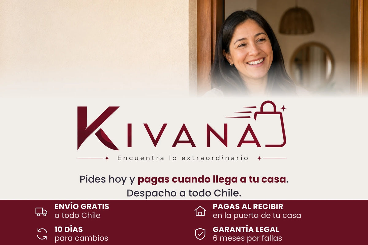Mujer recibiendo su pedido en la puerta de su casa. Kivana: envío gratis a todo Chile y pago al recibir